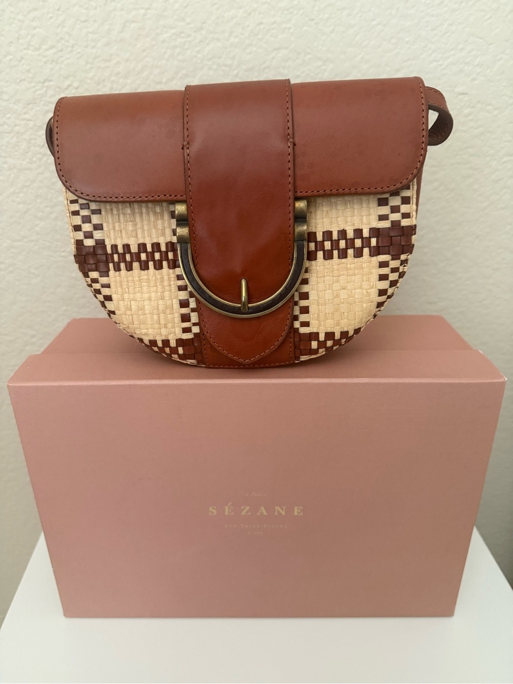 Sézane Brown and Cream Woven Leather Crossbody T Sac Raphia Camel
